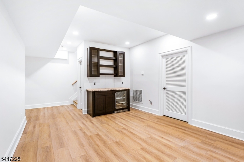11 Florham Ave Property Photo 45