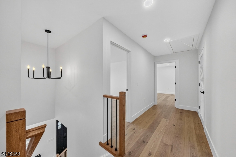 125 Cedarhurst Ave Property Photo 25