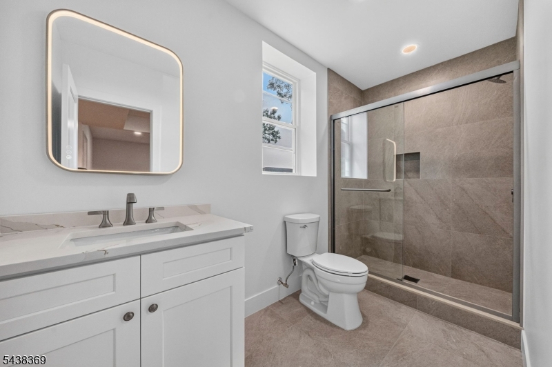 125 Cedarhurst Ave Property Photo 36