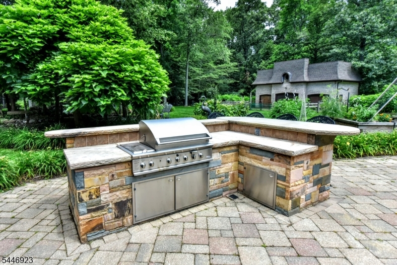 21 Baldwin Rd Property Photo 16