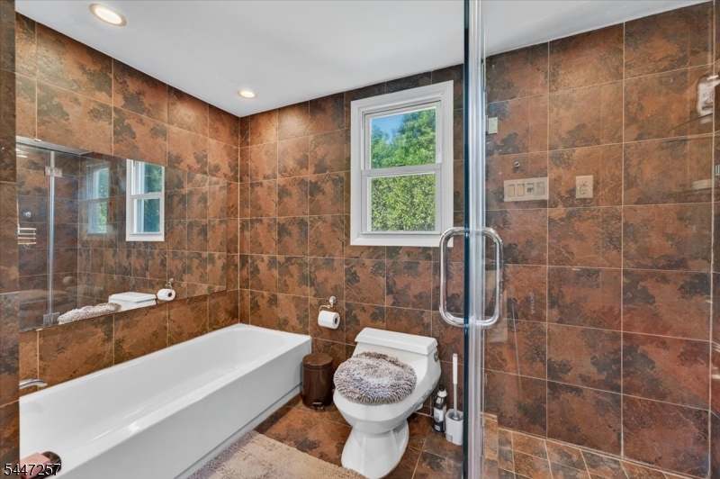 37 Broadway Property Photo 13