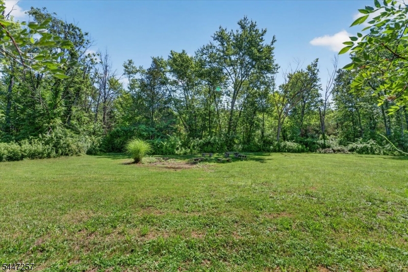 37 Broadway Property Photo 32
