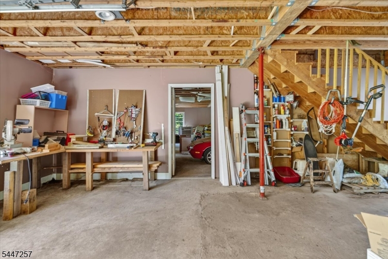 37 Broadway Property Photo 40