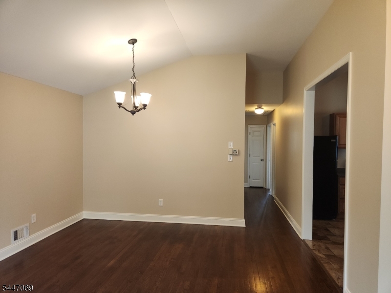 112 Brentwood Rd Property Photo 6