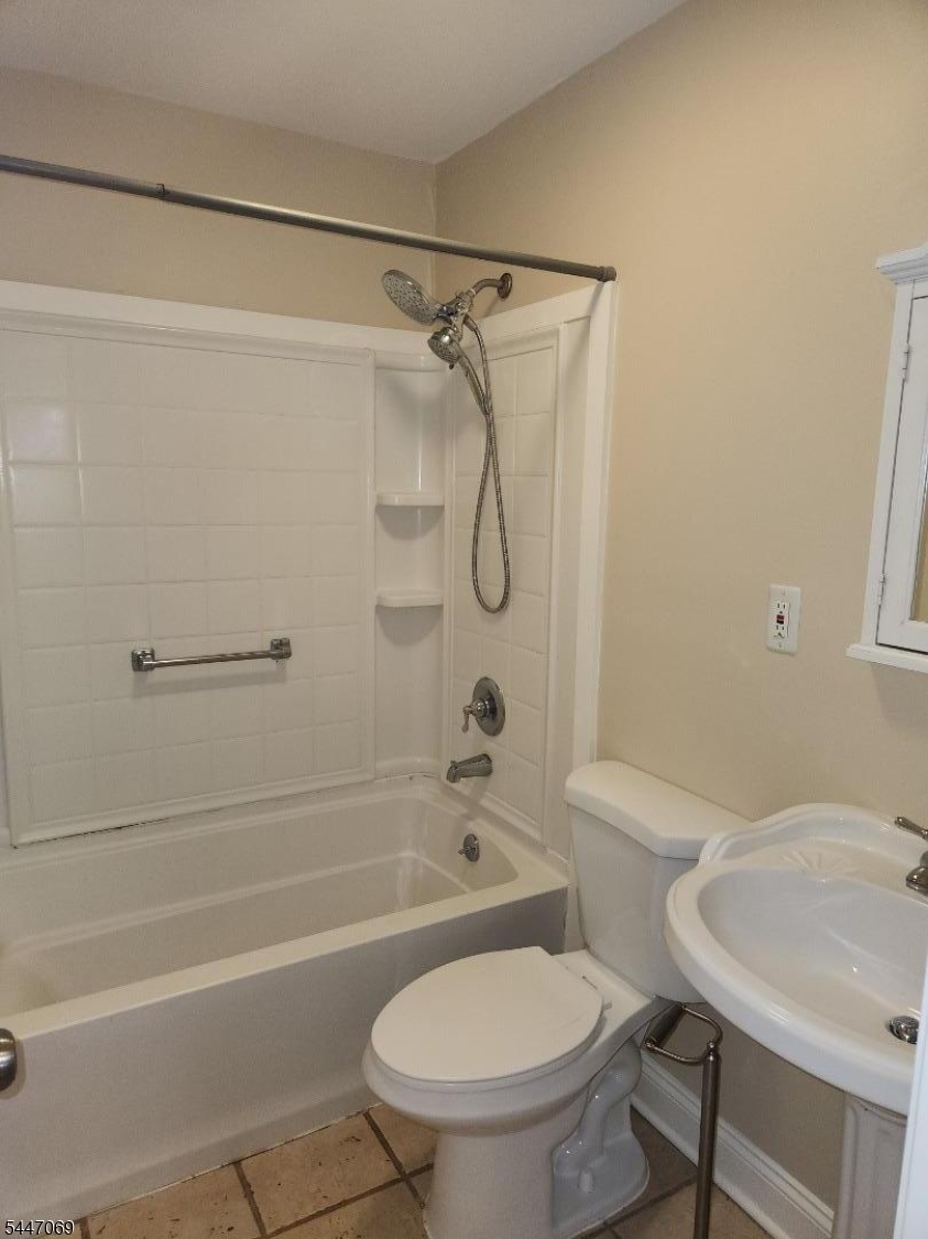 112 Brentwood Rd Property Photo 9