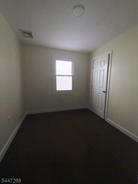 562 Summer St Property Photo 18