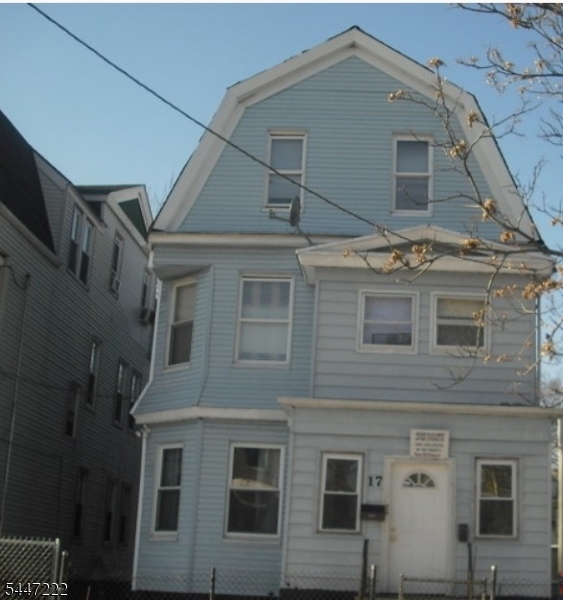 17 Cedar Ave Property Photo 1