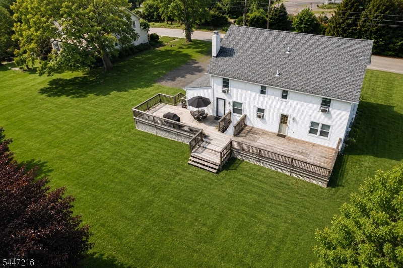 8 Morris Tpke Property Photo 17