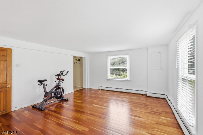 8 Morris Tpke Property Photo 20