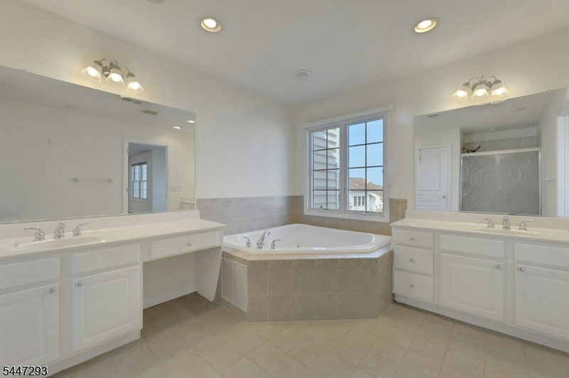 68 Independence Trl Property Photo 13