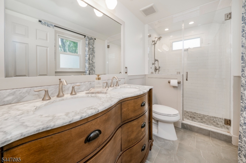 21 Duchamp Pl Property Photo 15