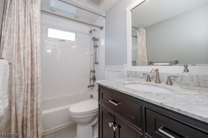 21 Duchamp Pl Property Photo 16