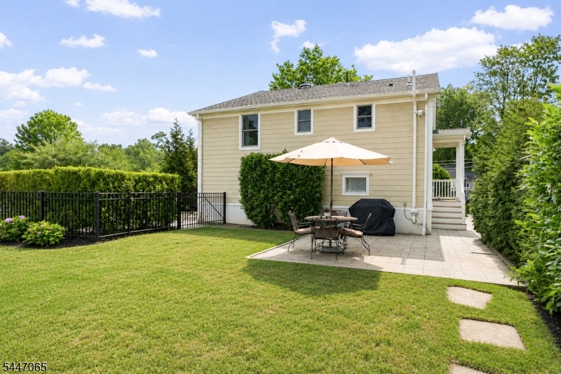21 Duchamp Pl Property Photo 25