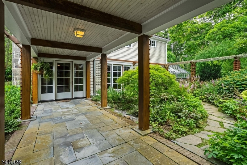 936 Dove Island Rd Property Photo 18