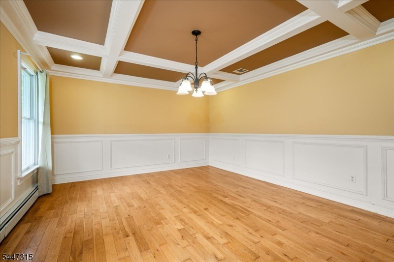 9 Carriage Ln Property Photo 9