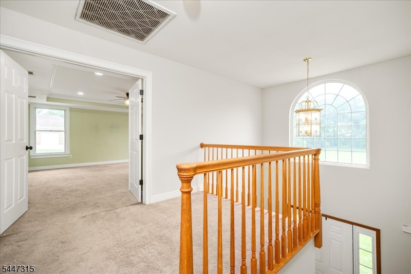 9 Carriage Ln Property Photo 36