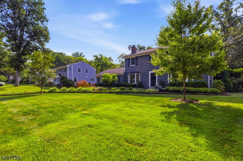 22 Symor Dr Property Photo 2