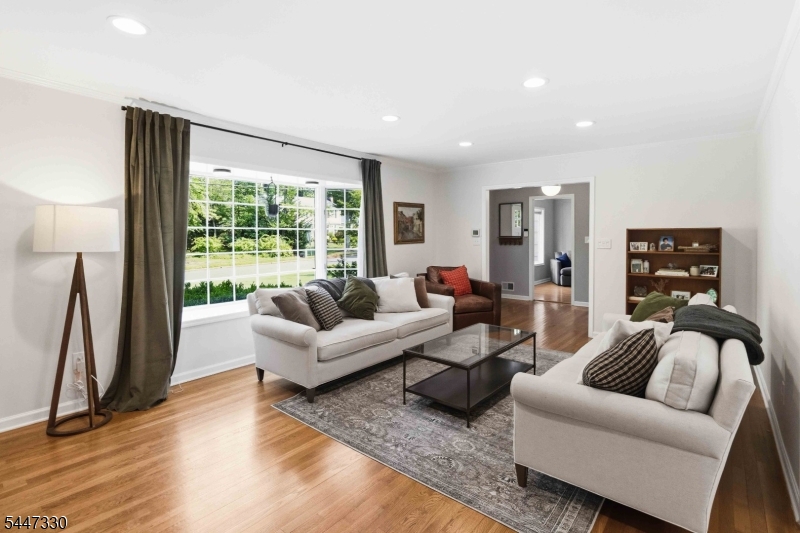 22 Symor Dr Property Photo 5