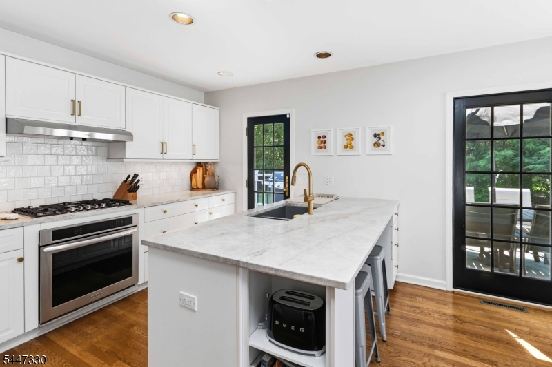 22 Symor Dr Property Photo 8