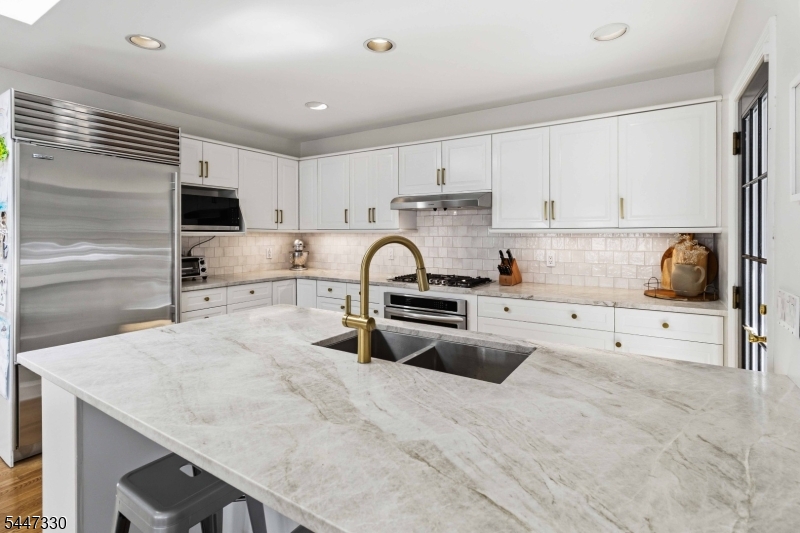 22 Symor Dr Property Photo 10