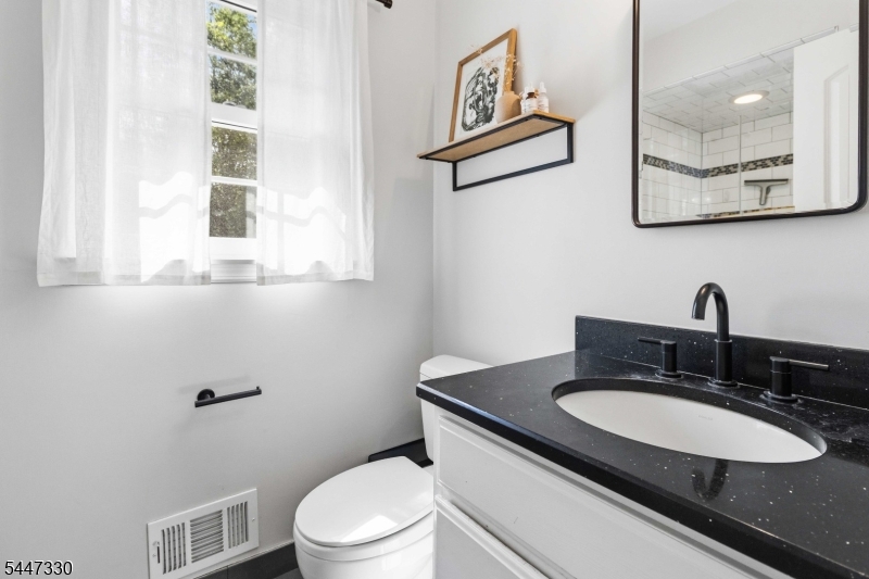 22 Symor Dr Property Photo 20