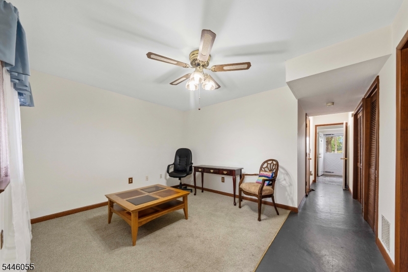 668 Jackson Ave Property Photo 17