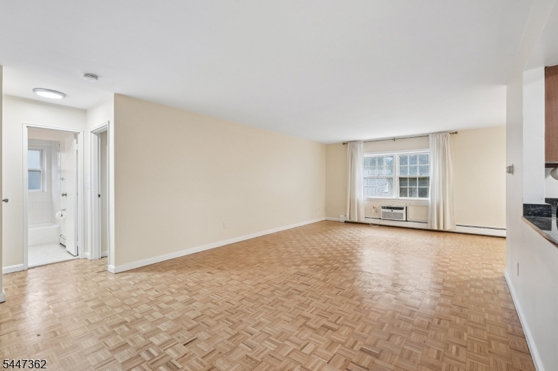 135 S Maple Ave 143b Property Photo 7