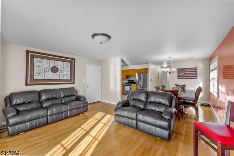 23 Chester Ave 2 Property Photo 3