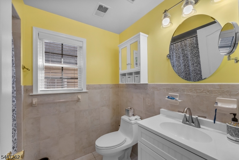 23 Chester Ave 2 Property Photo 10