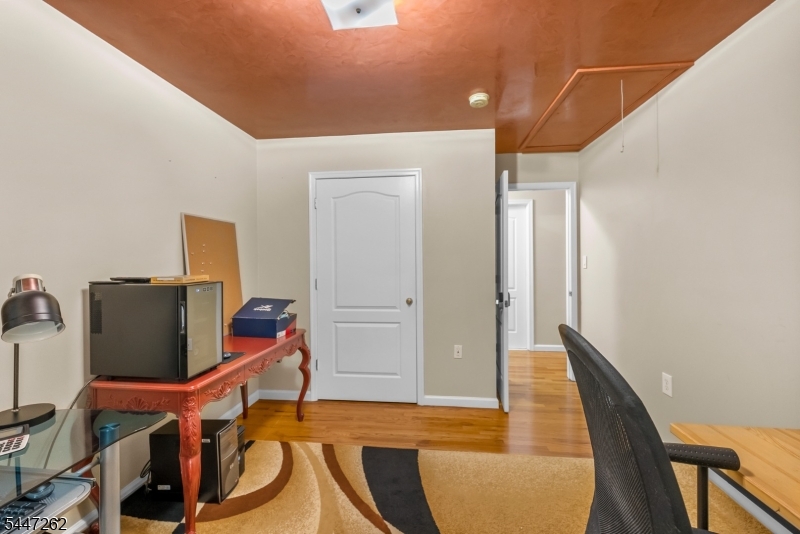 23 Chester Ave 2 Property Photo 12