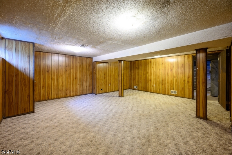906 Robin Rd Property Photo 10