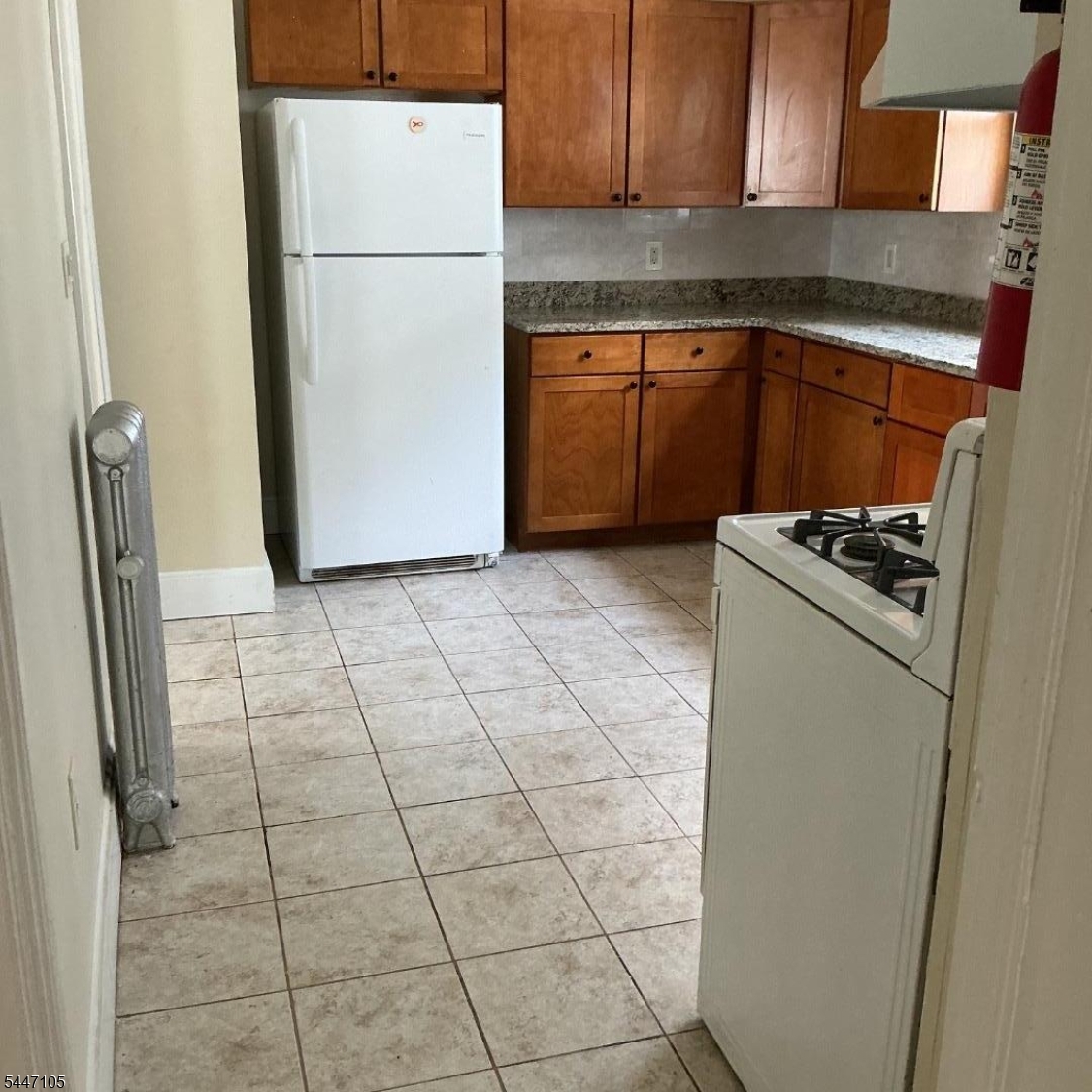 66 Poe Ave 2 Property Photo 4