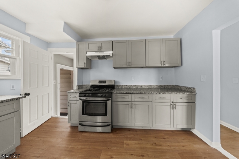 1029 Kipling Rd Property Photo 12