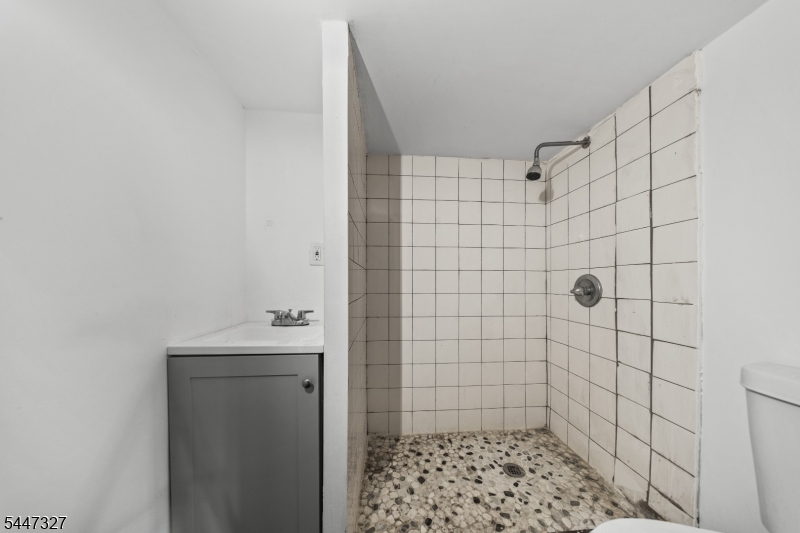 1029 Kipling Rd Property Photo 15