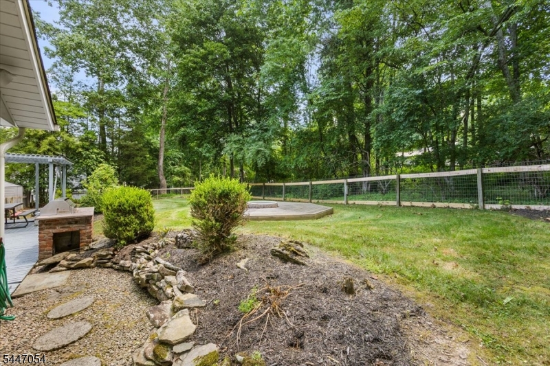 958 Cedar Dr Property Photo 30