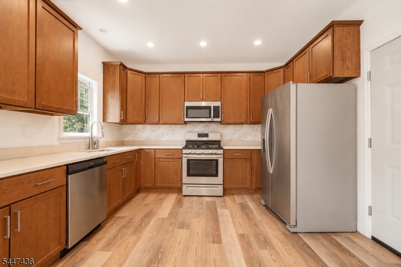 158 Woodland Ave Property Photo 9