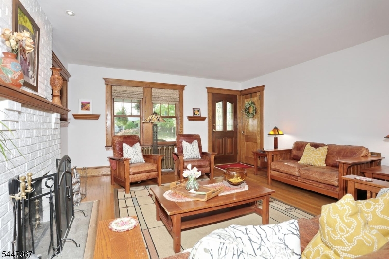 14 Sterling Pl Property Photo 6