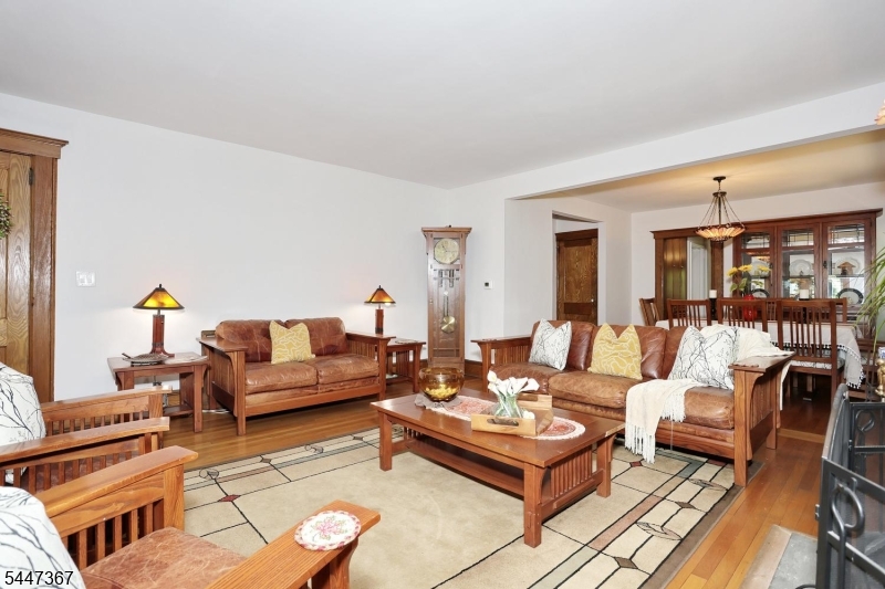 14 Sterling Pl Property Photo 8