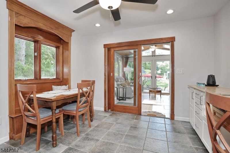 14 Sterling Pl Property Photo 12