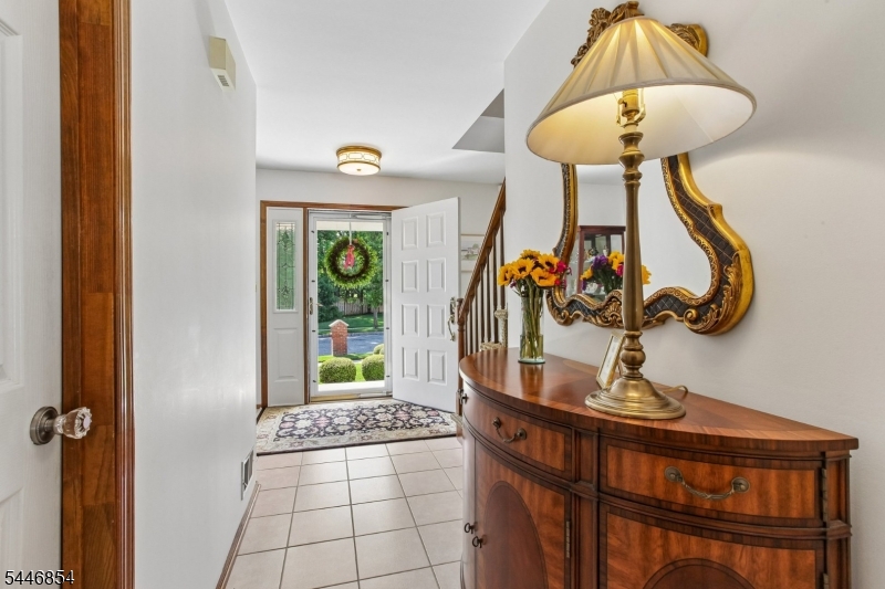 4 Van Loan Ave Property Photo 2