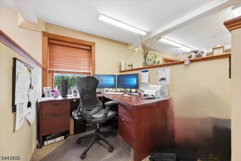 6 Leigh St Property Photo 5