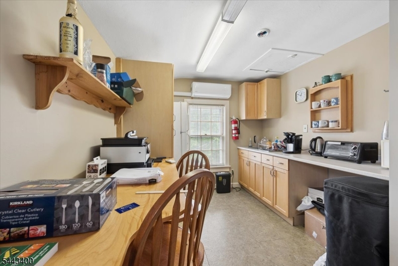 6 Leigh St Property Photo 14