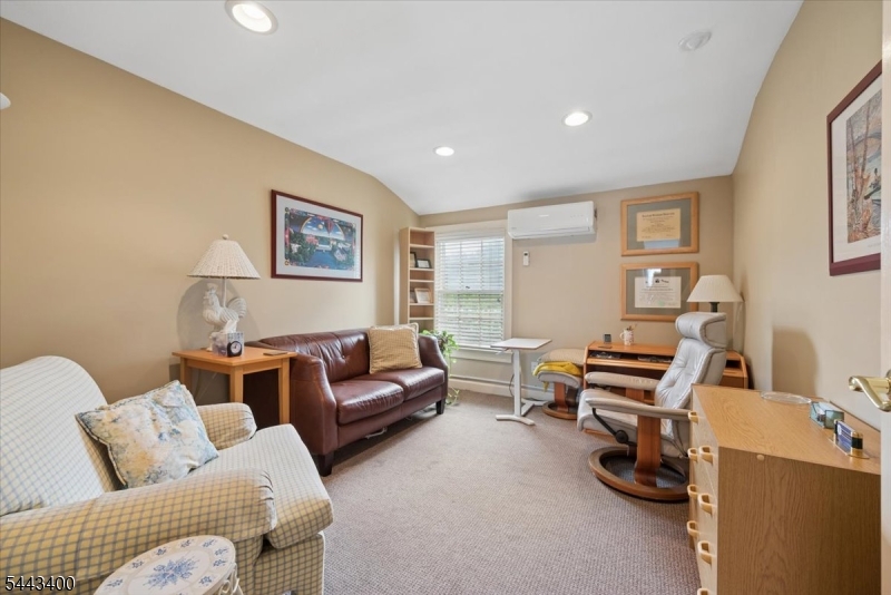 6 Leigh St Property Photo 15