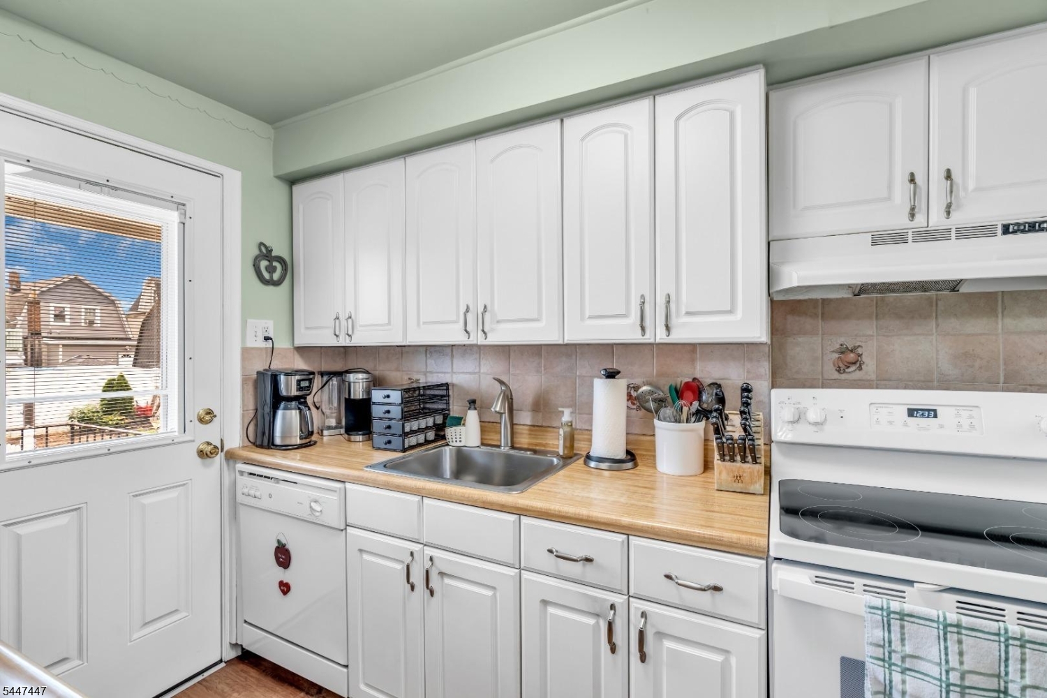 686 Colgate Ave Property Photo 14