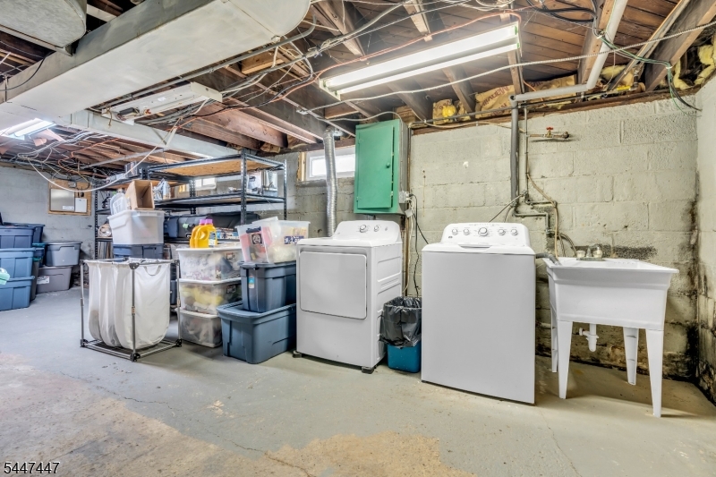 686 Colgate Ave Property Photo 24