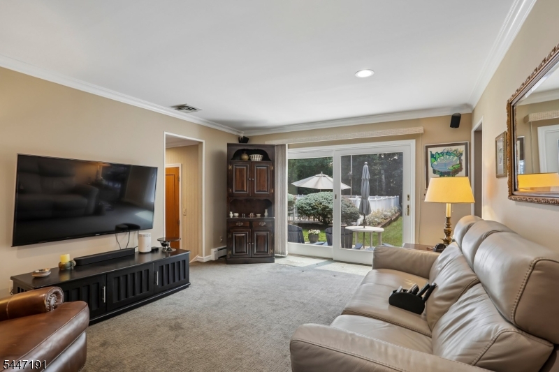 26 Almroth Dr Property Photo 14