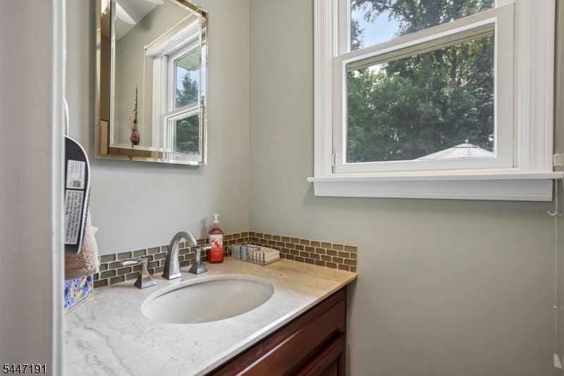 26 Almroth Dr Property Photo 17