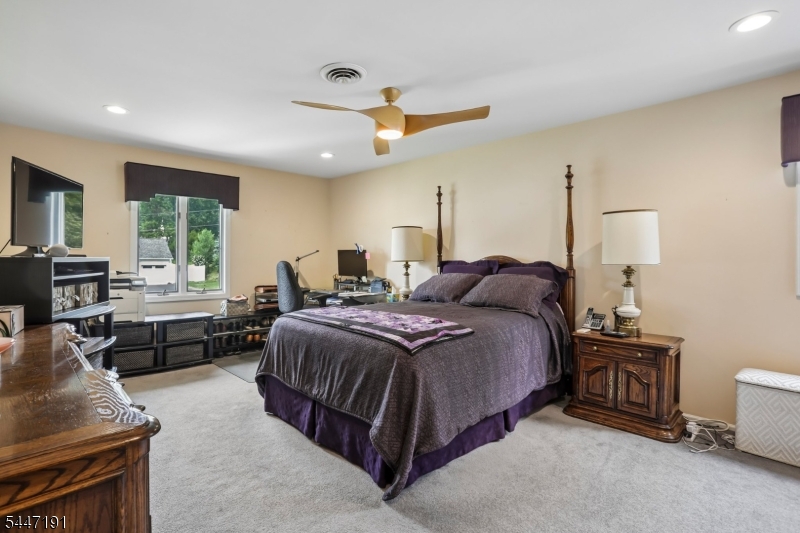 26 Almroth Dr Property Photo 18