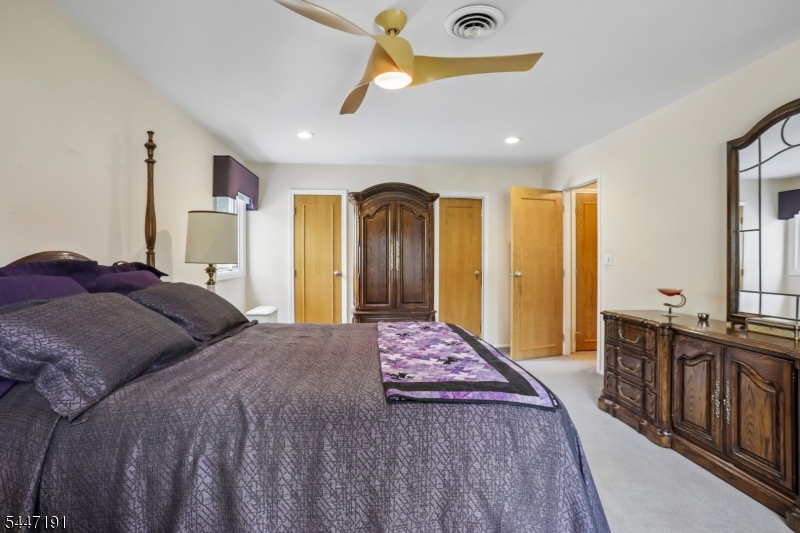 26 Almroth Dr Property Photo 19