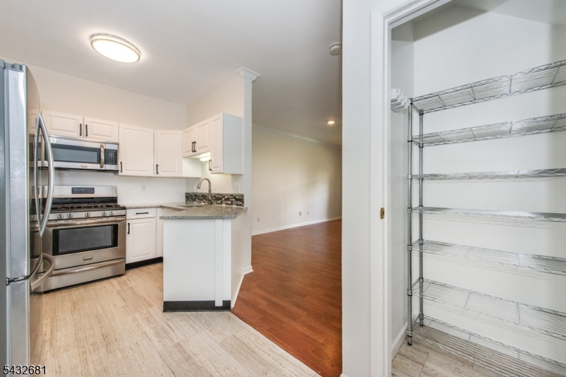 8103 Burgundy Way Property Photo 10